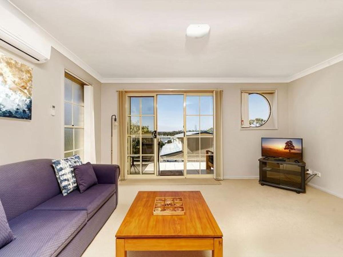 The Porthole Of Huskisson By Experience Jervis Bay Kültér fotó